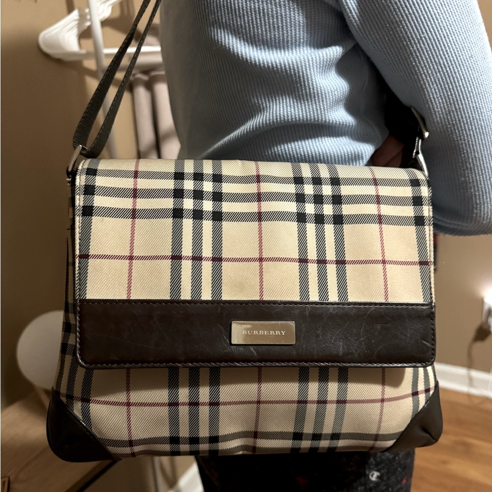 Burberry Nova Check messenger Crossbody Bag